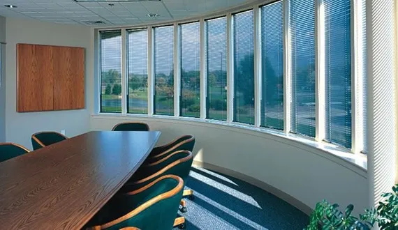 Streak-free window and glass cleaning